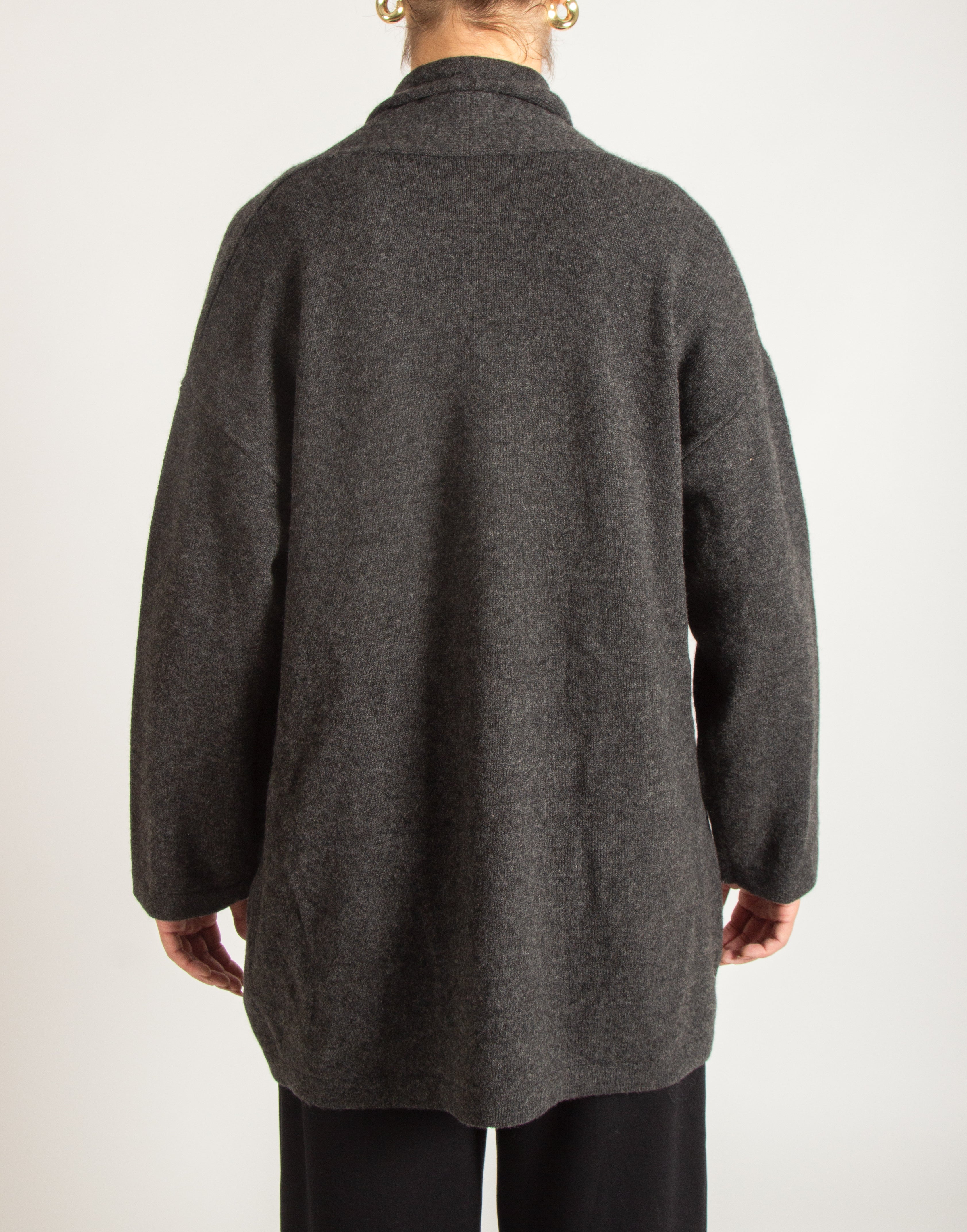 Giacca di maglia doppiopetto collo taglio vivo