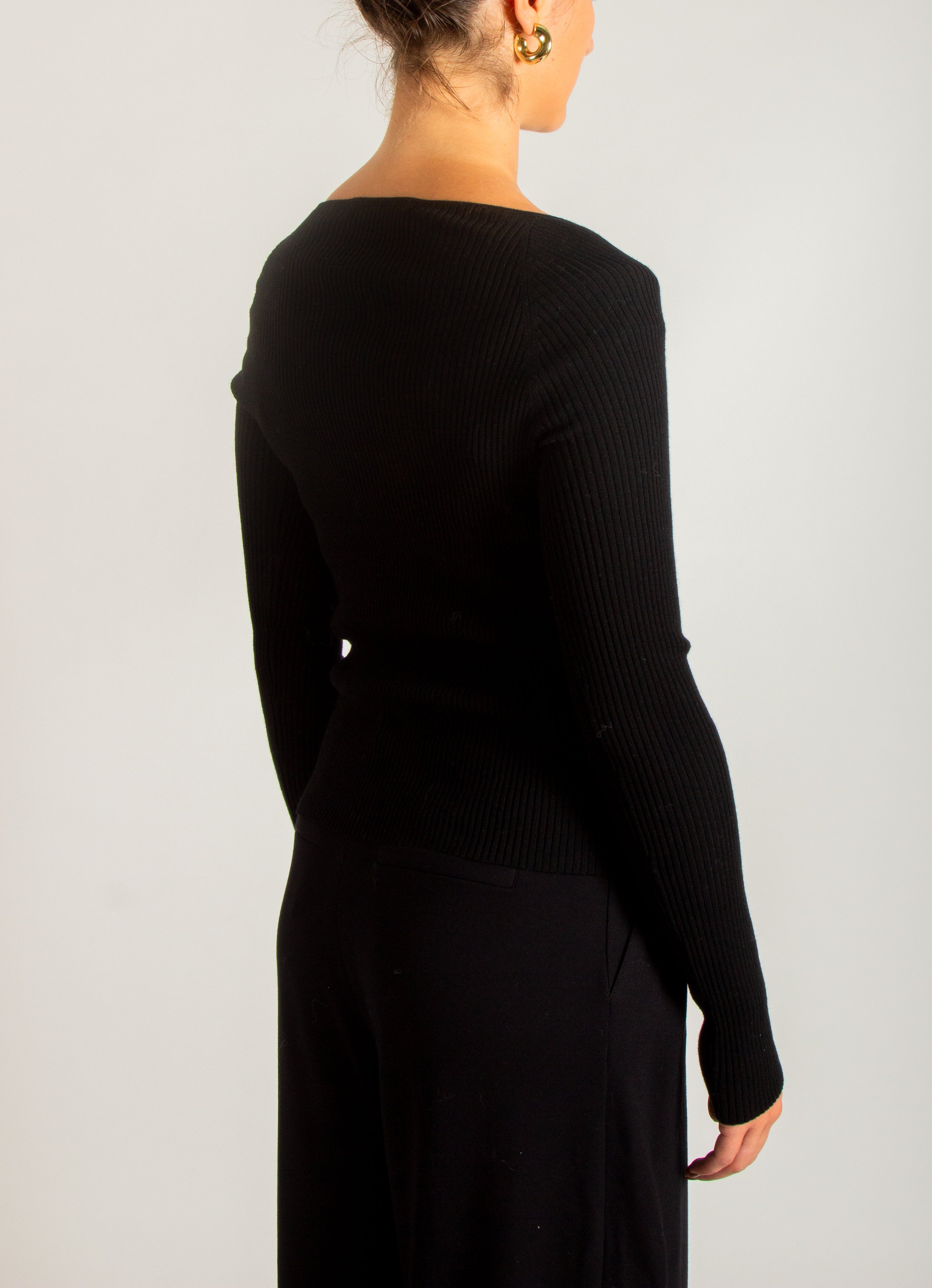 Cardigan in maglia a coste sottili con scollo a cuore